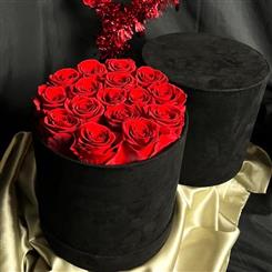 Timeless Rose Suede Hat Box